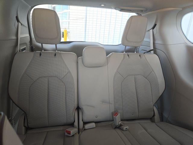 2017 Chrysler Pacifica Limited West Burlington IA