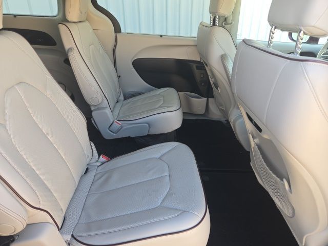 2017 Chrysler Pacifica Limited West Burlington IA