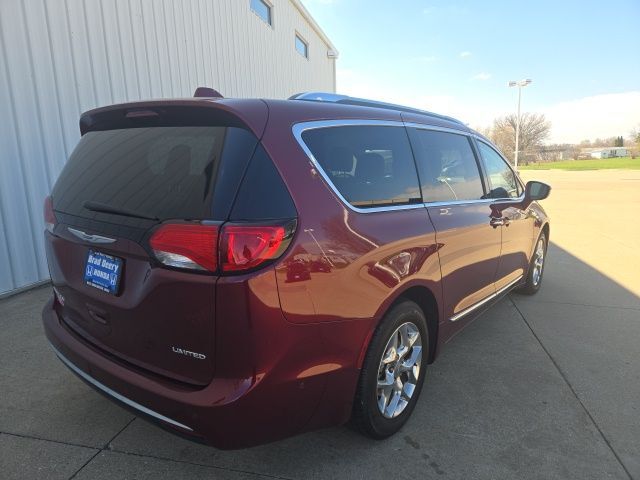 2017 Chrysler Pacifica Limited West Burlington IA