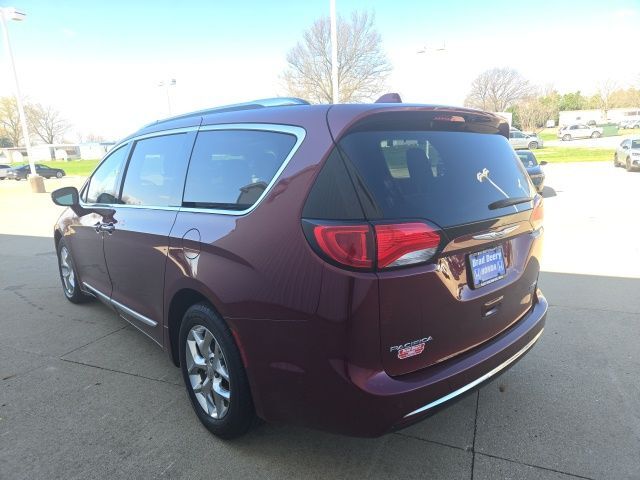2017 Chrysler Pacifica Limited West Burlington IA