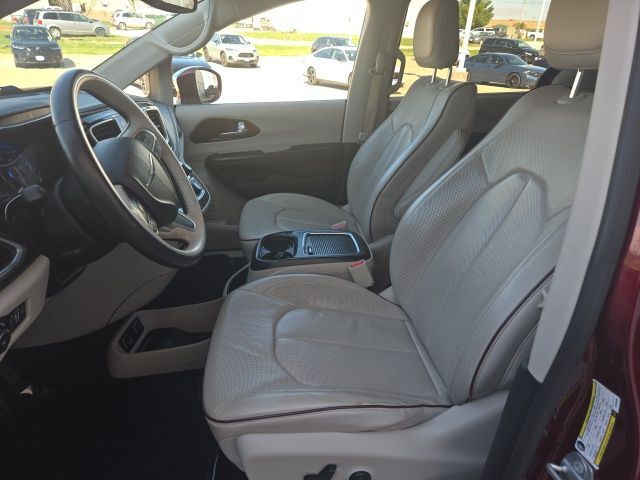 2017 Chrysler Pacifica Limited West Burlington IA