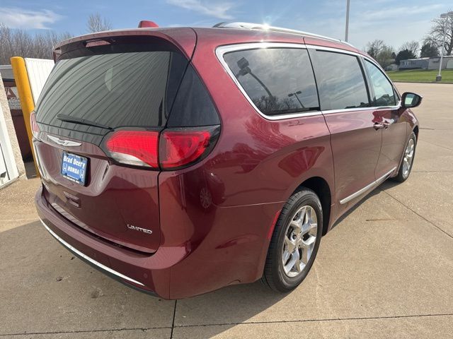2017 Chrysler Pacifica Limited West Burlington IA