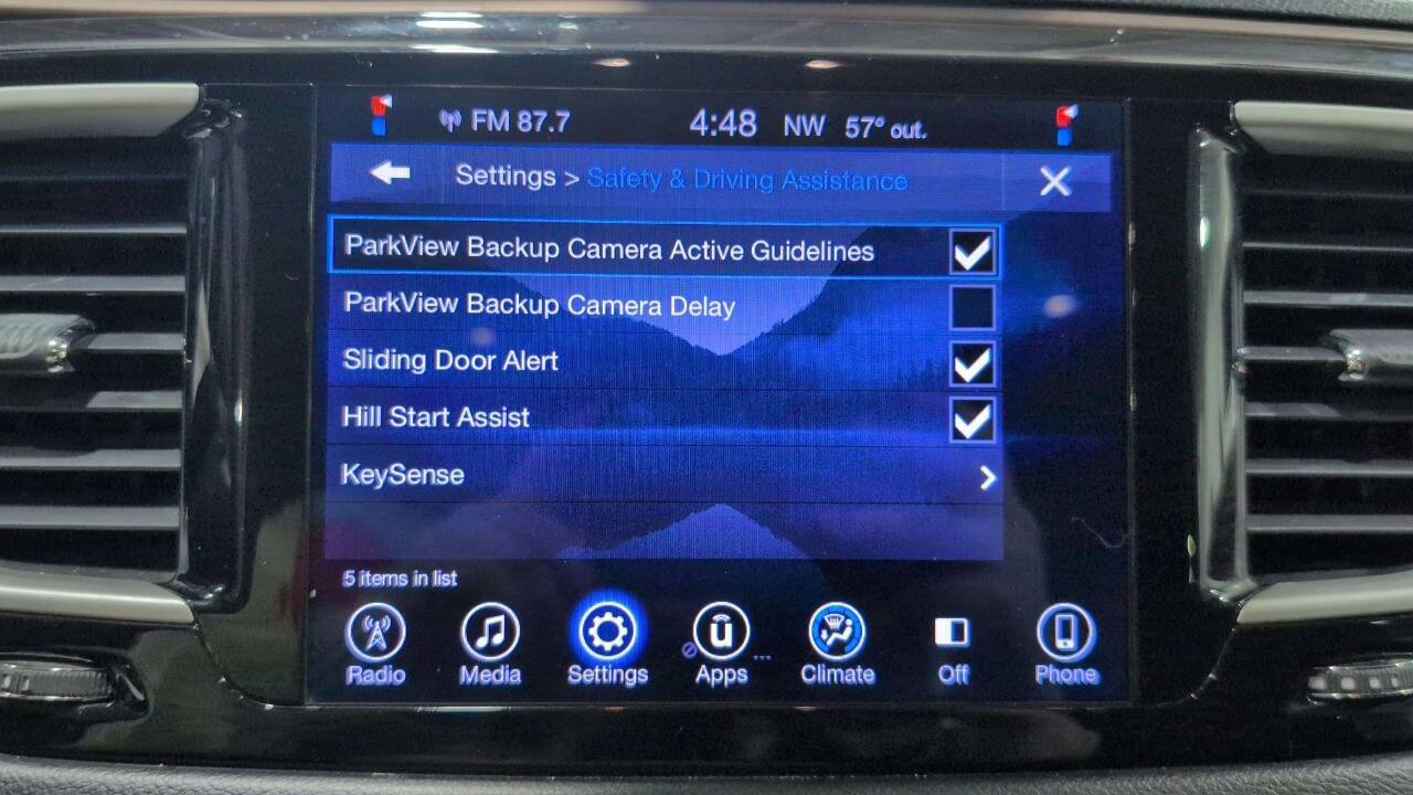 2017 Chrysler Pacifica Touring 4dr Mini Van Lake Orion MI