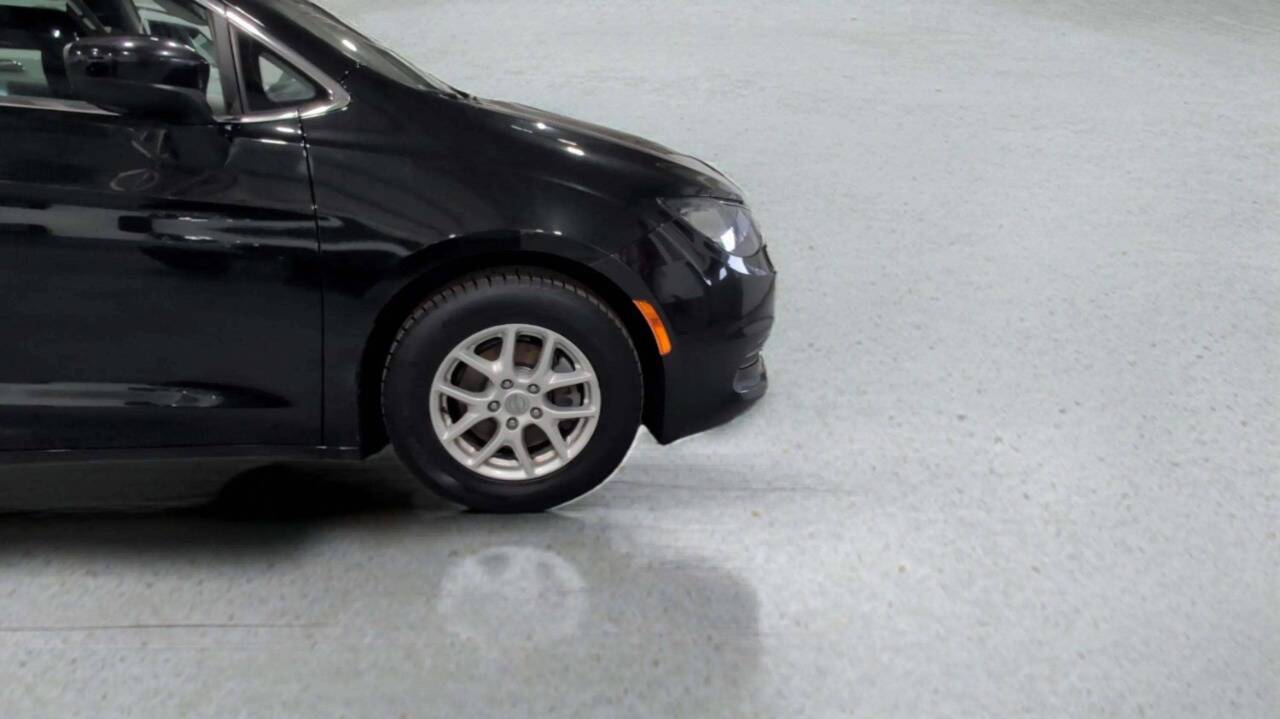 2017 Chrysler Pacifica Touring 4dr Mini Van Lake Orion MI