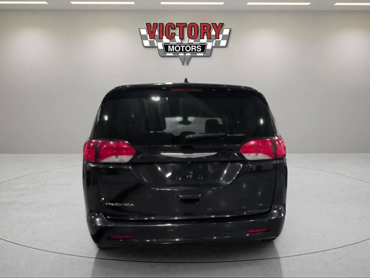 2017 Chrysler Pacifica Touring 4dr Mini Van Lake Orion MI