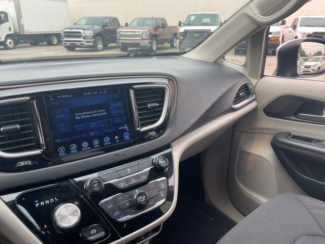 2017 Chrysler Pacifica Touring Cleveland OH