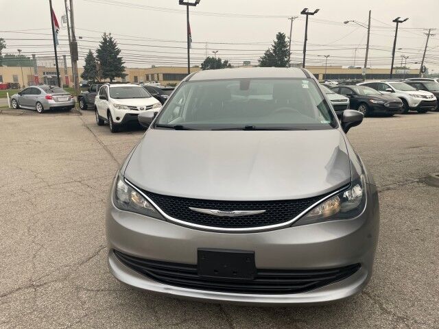 2017 Chrysler Pacifica Touring Cleveland OH