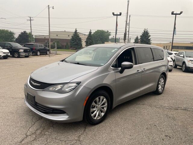 2017 Chrysler Pacifica Touring