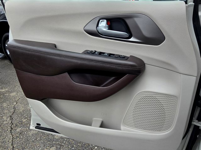 2017 Chrysler Pacifica Touring Folsom CA