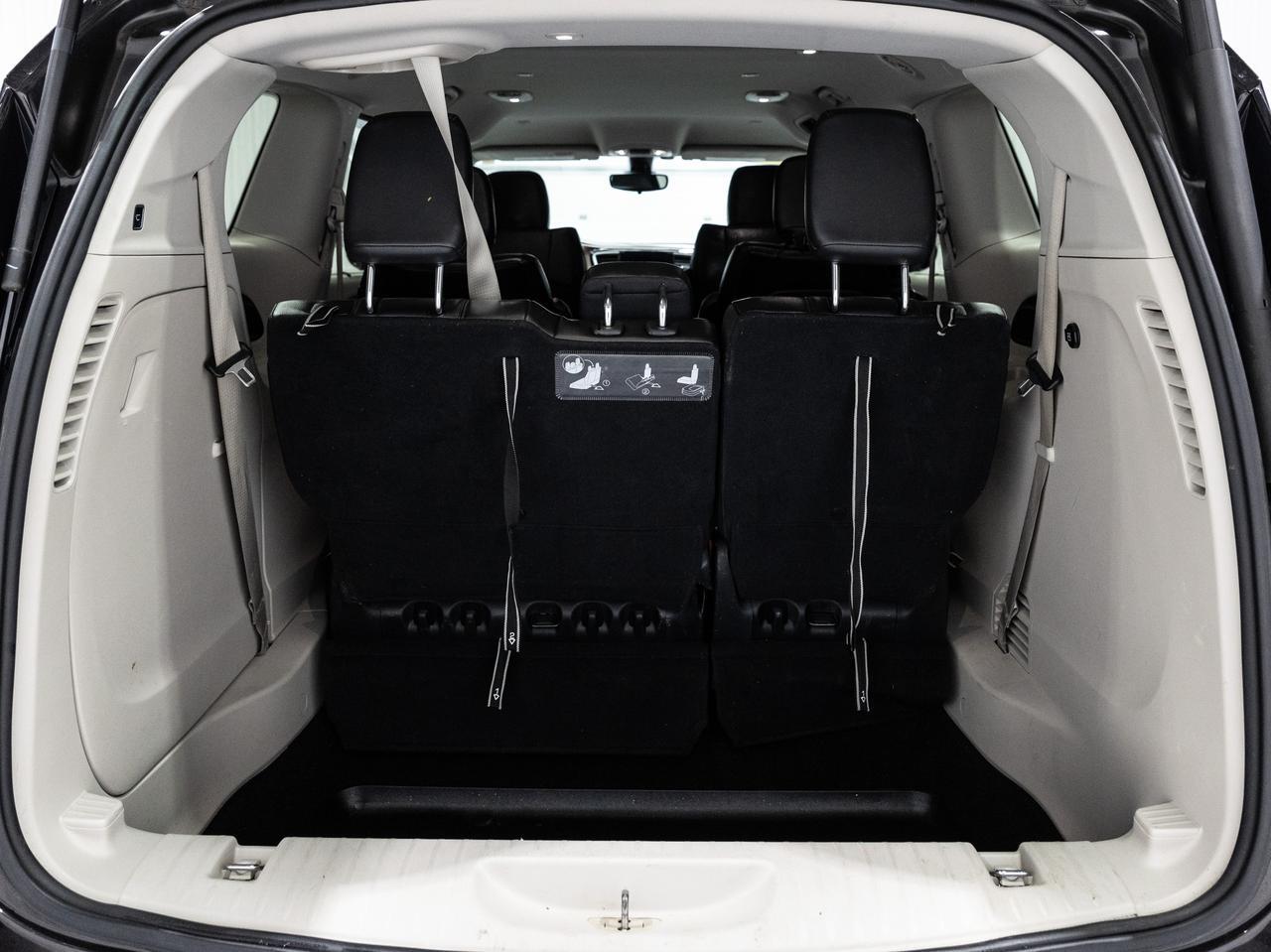 2017 Chrysler Pacifica Touring-L 7-Passenger NAV Cranberry PA