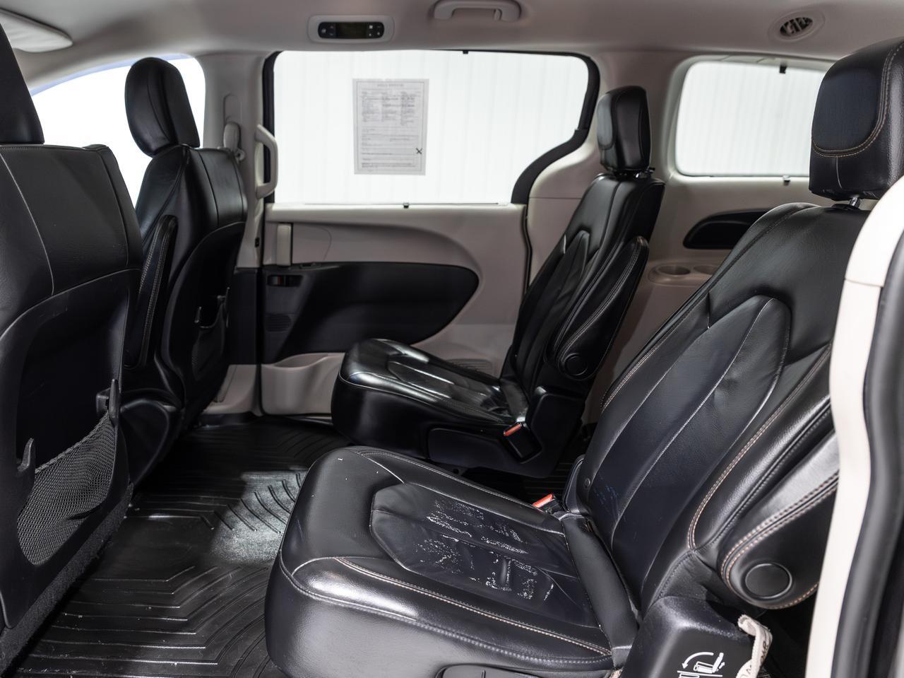 2017 Chrysler Pacifica Touring-L 7-Passenger NAV Cranberry PA