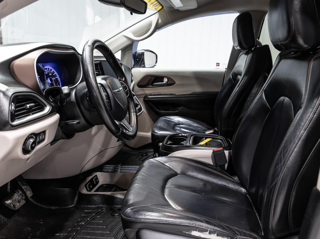 2017 Chrysler Pacifica Touring-L 7-Passenger NAV Cranberry PA