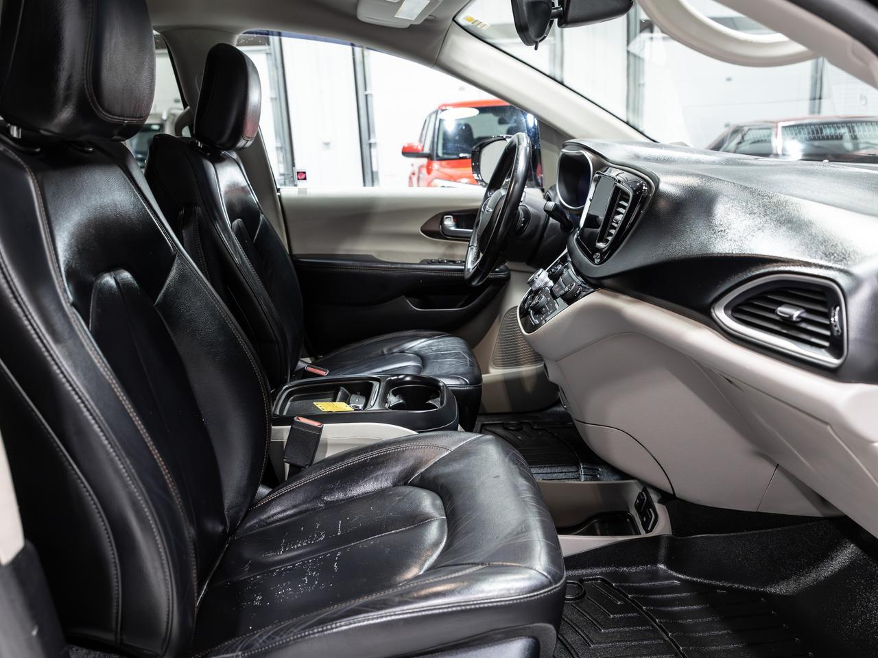 2017 Chrysler Pacifica Touring-L 7-Passenger NAV Cranberry PA