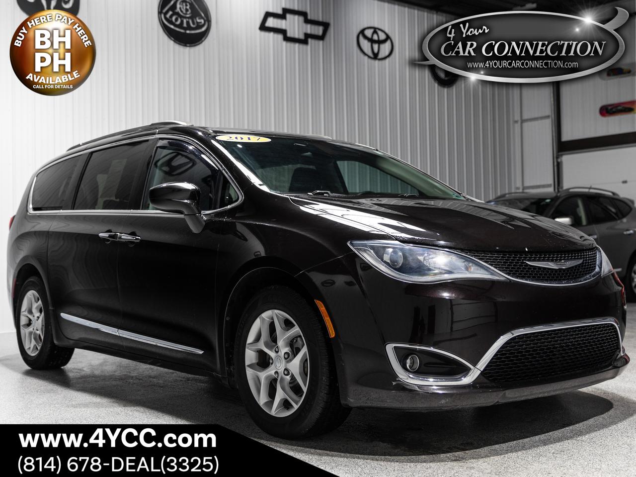 2017 Chrysler Pacifica Touring-L 7-Passenger NAV