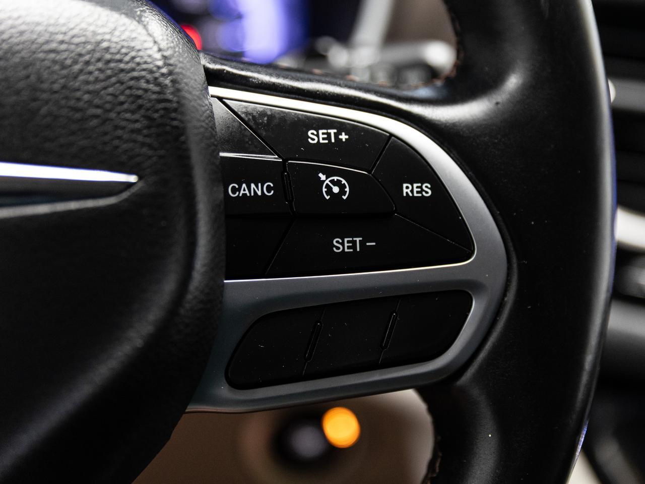 2017 Chrysler Pacifica Touring-L 7-Passenger NAV Cranberry PA