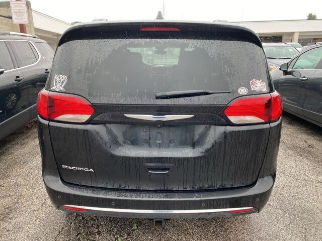 2017 Chrysler Pacifica Touring L Akron