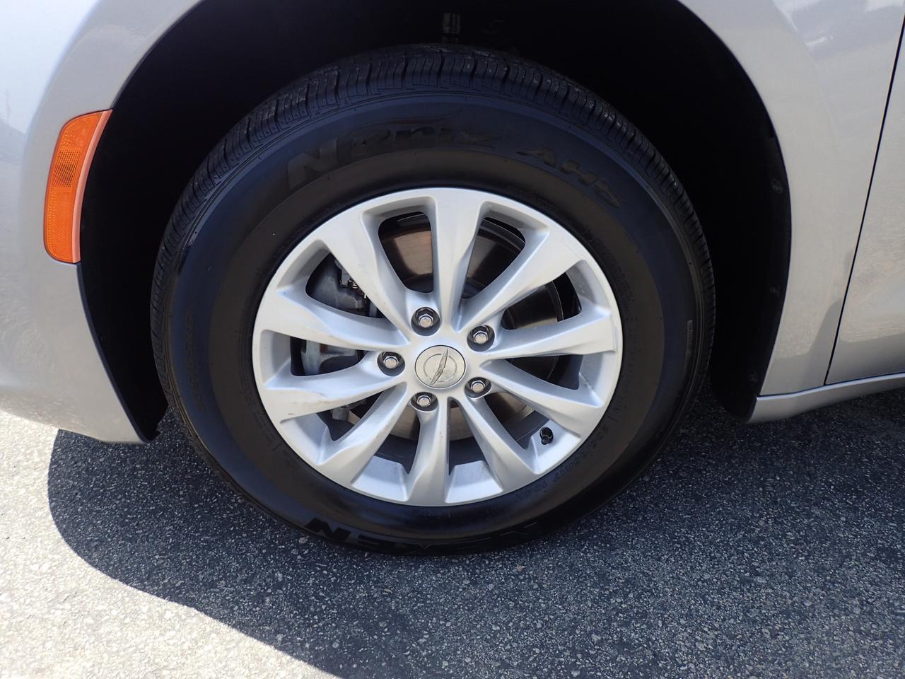 2017 Chrysler Pacifica Touring-L Anaheim CA