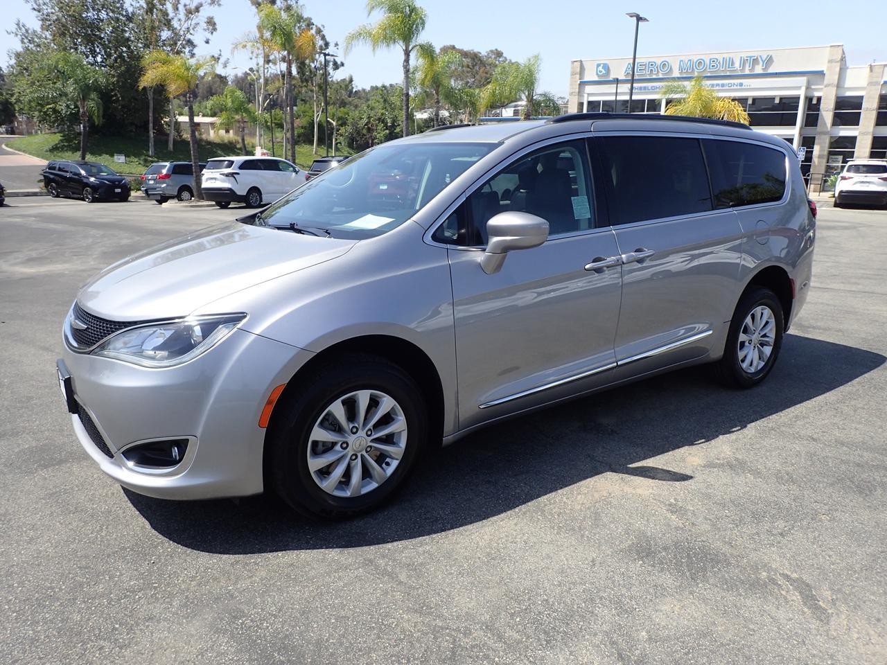 2017 Chrysler Pacifica Touring-L Anaheim CA