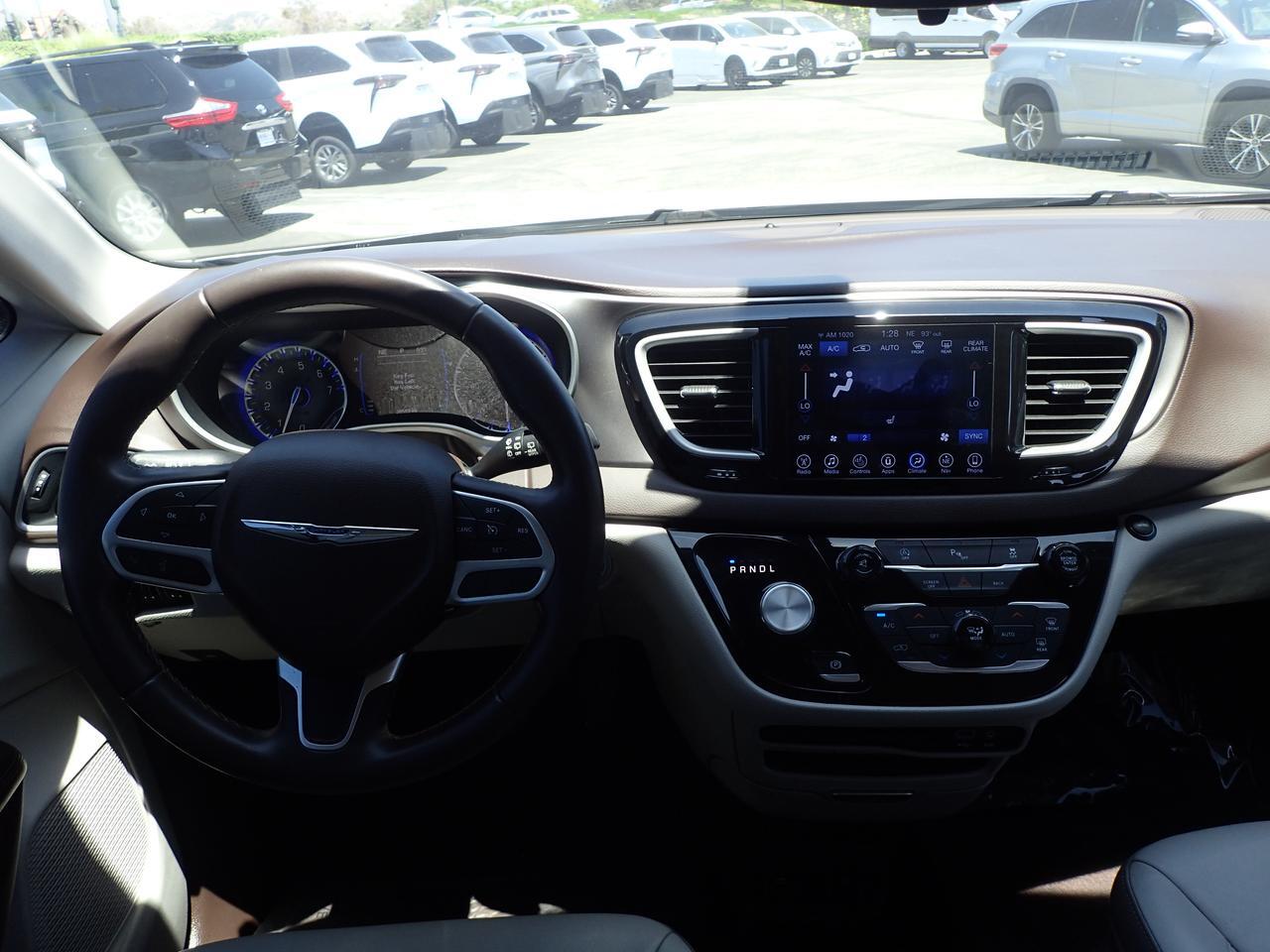 2017 Chrysler Pacifica Touring-L Anaheim CA