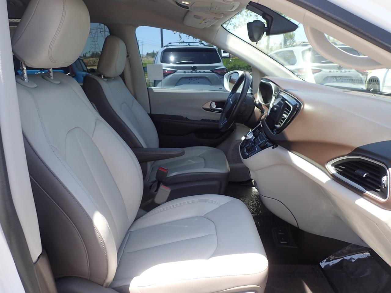 2017 Chrysler Pacifica Touring-L Anaheim CA