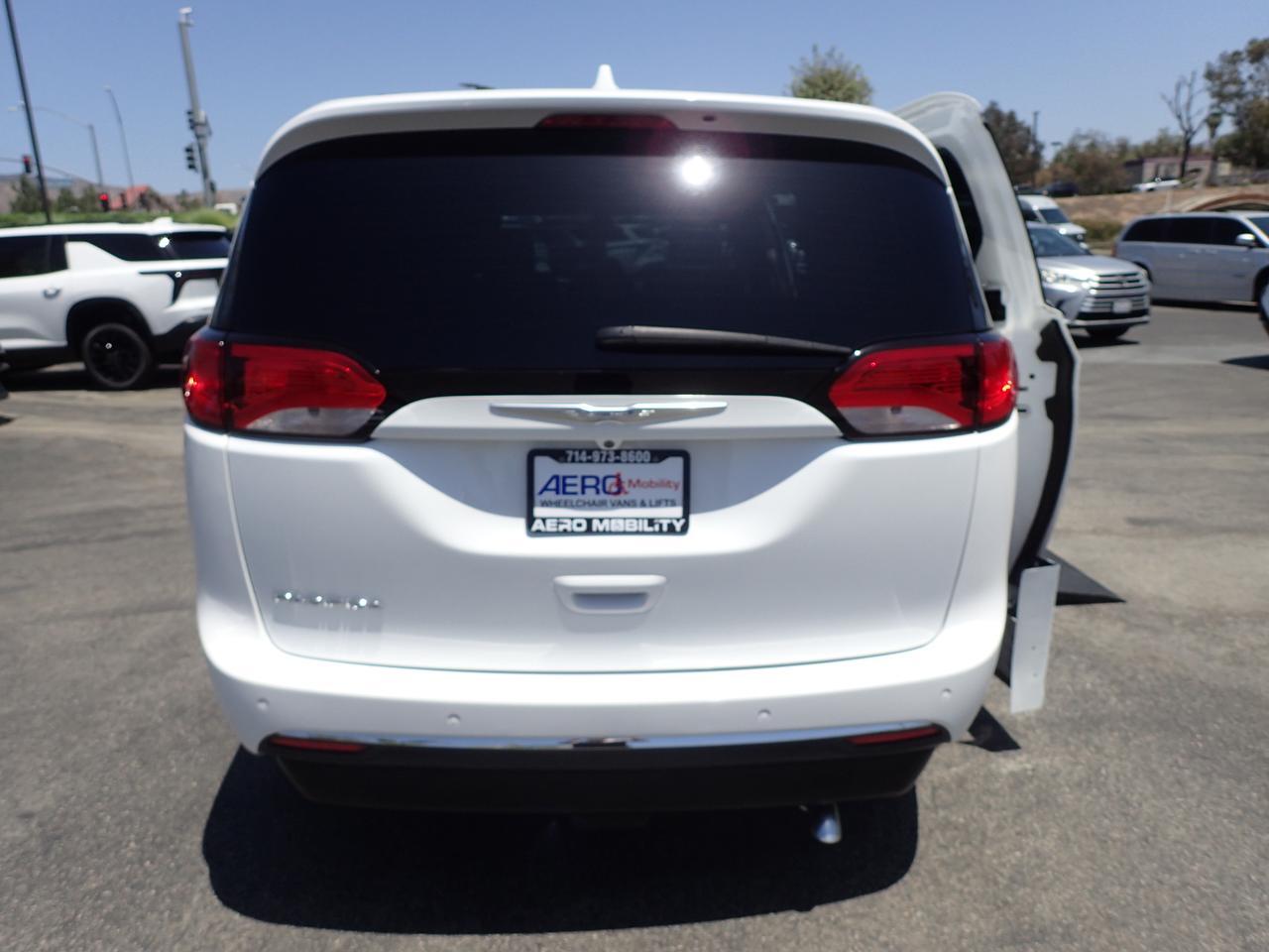 2017 Chrysler Pacifica Touring-L Anaheim CA