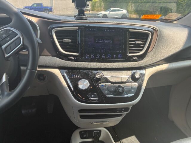 2017 Chrysler Pacifica Touring-L Charlotte NC