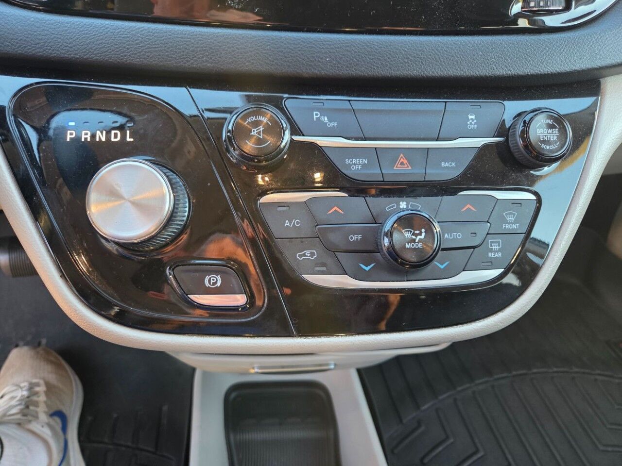 2017 Chrysler Pacifica Touring-L Charlton MA