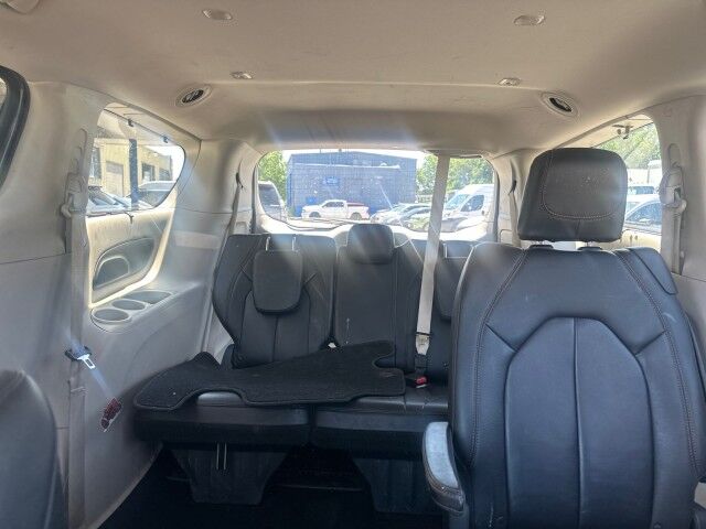 2017 Chrysler Pacifica Touring-L Cleveland OH