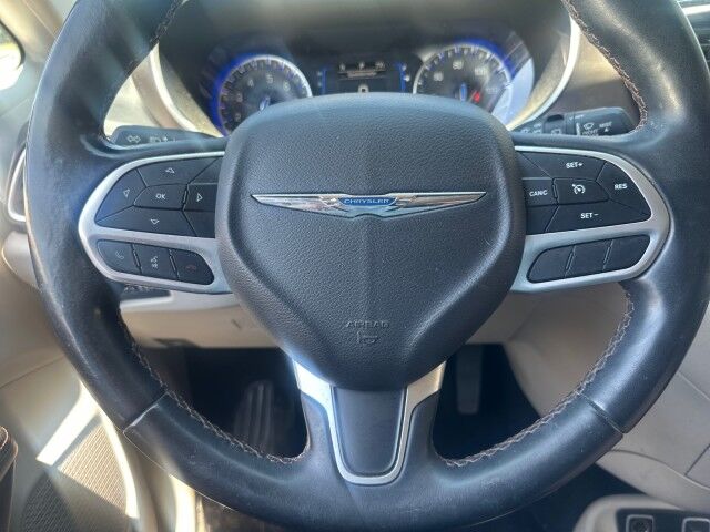 2017 Chrysler Pacifica Touring-L Cleveland OH