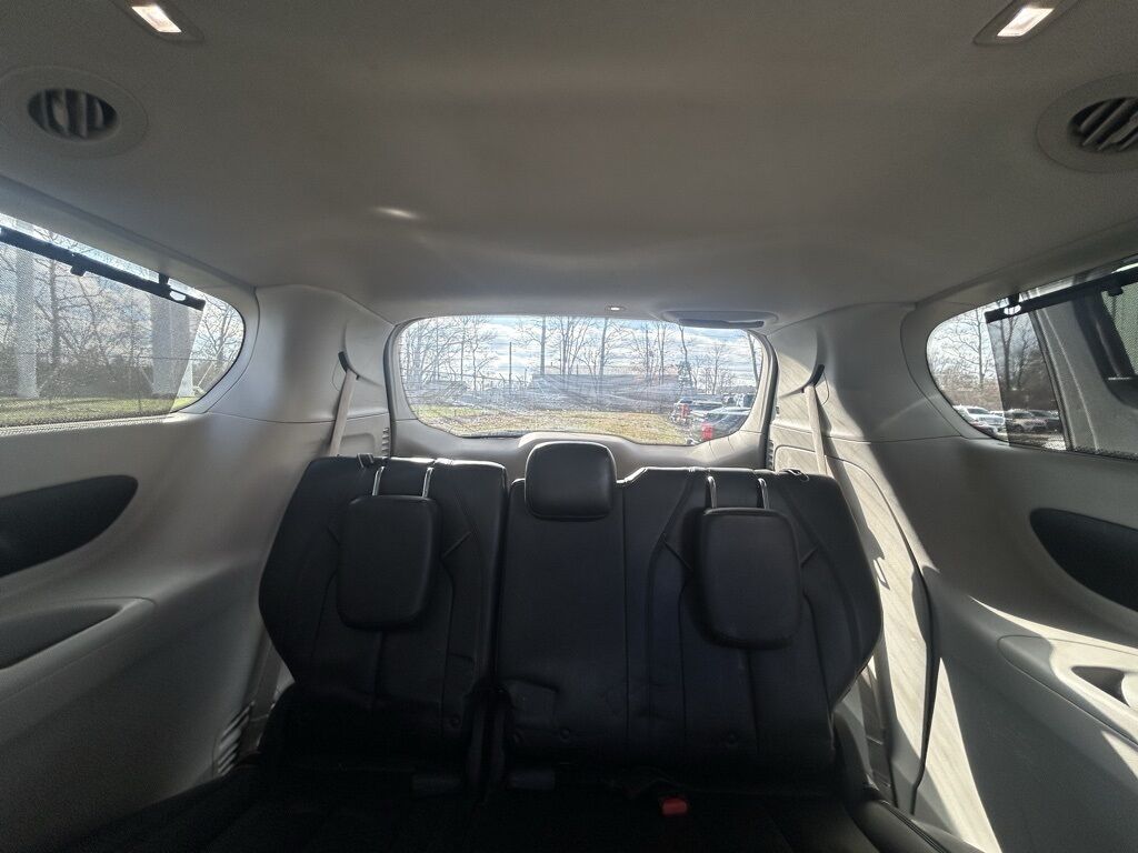 2017 Chrysler Pacifica Touring L Crestwood KY