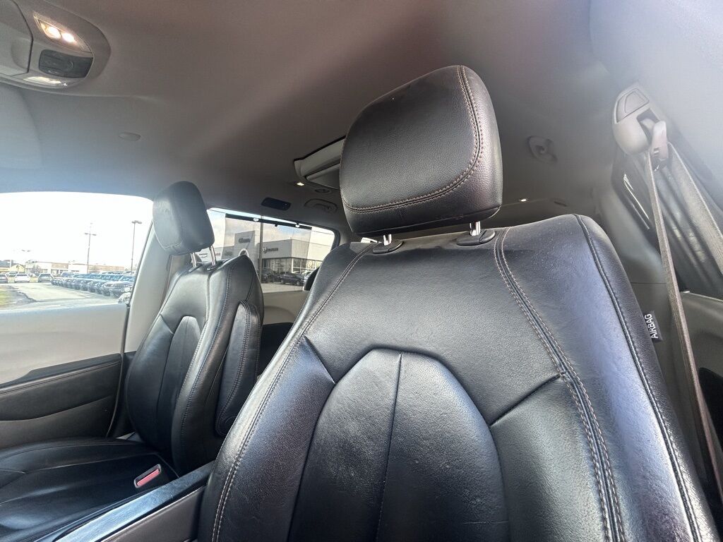 2017 Chrysler Pacifica Touring L Crestwood KY