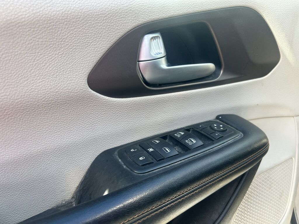 2017 Chrysler Pacifica Touring L Crestwood KY