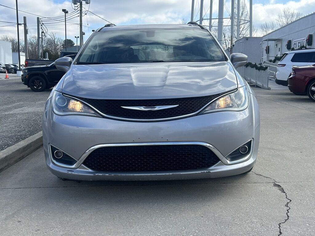 2017 Chrysler Pacifica Touring L Crestwood KY