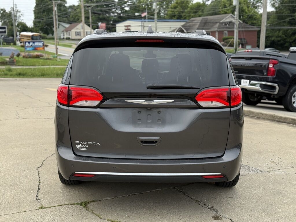 2017 Chrysler Pacifica Touring L Crestwood KY