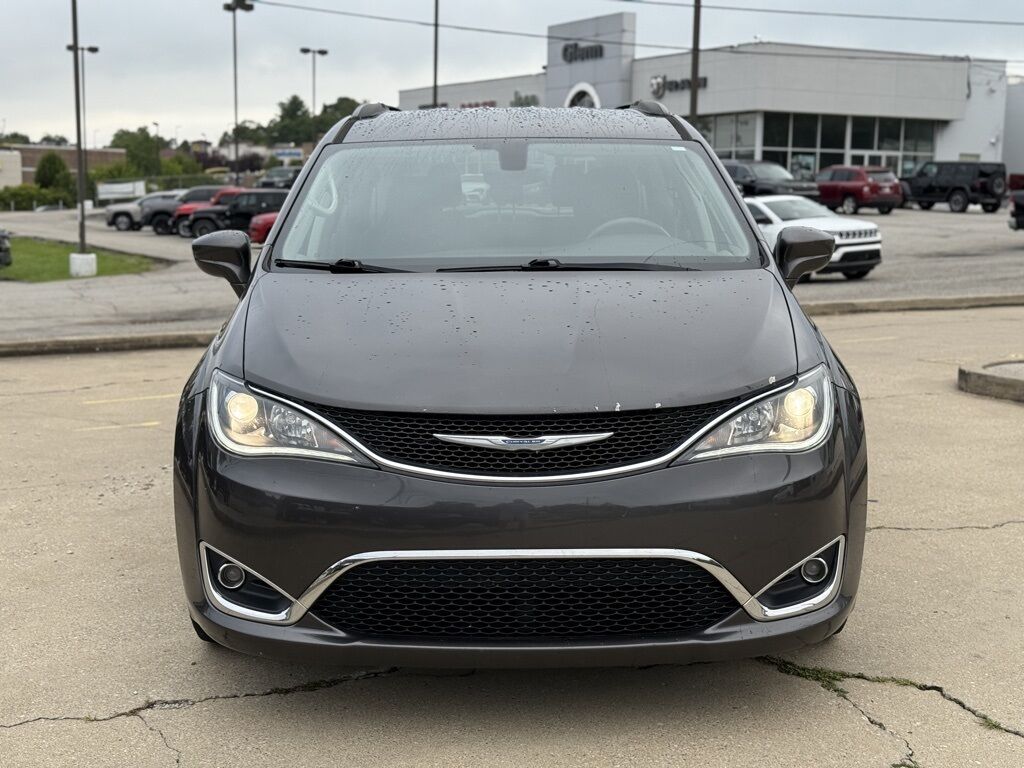 2017 Chrysler Pacifica Touring L Crestwood KY