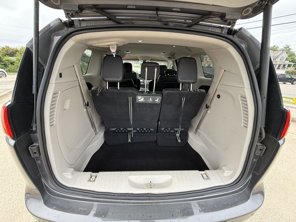 2017 Chrysler Pacifica Touring L Crestwood KY