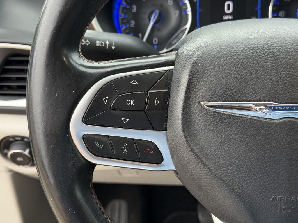 2017 Chrysler Pacifica Touring L Crestwood KY