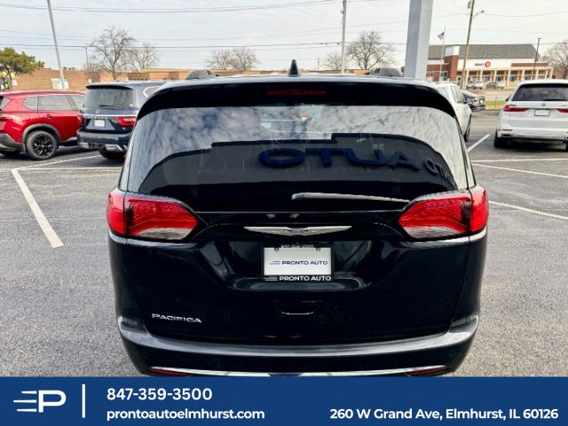 2017 Chrysler Pacifica Touring-L Elmhurst IL