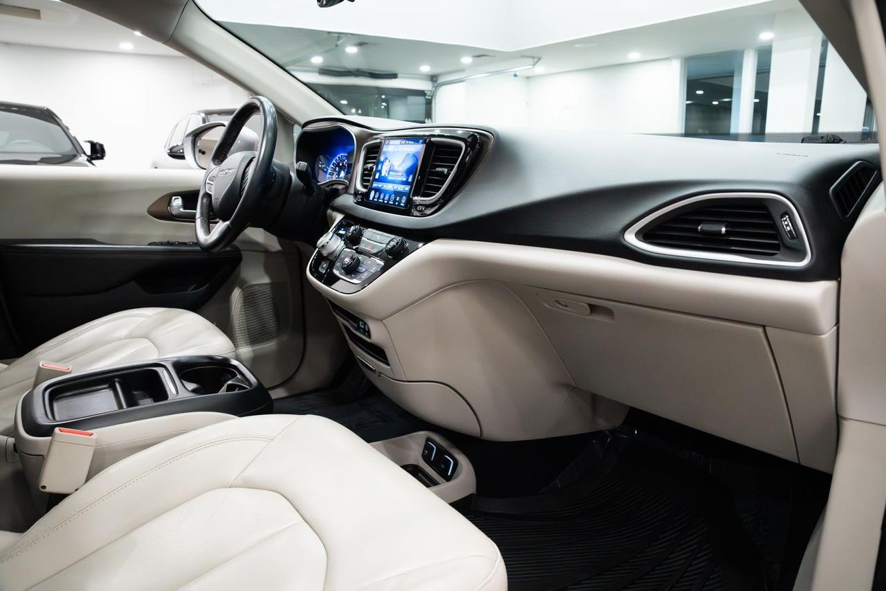 2017 Chrysler Pacifica Touring L Gladstone OR