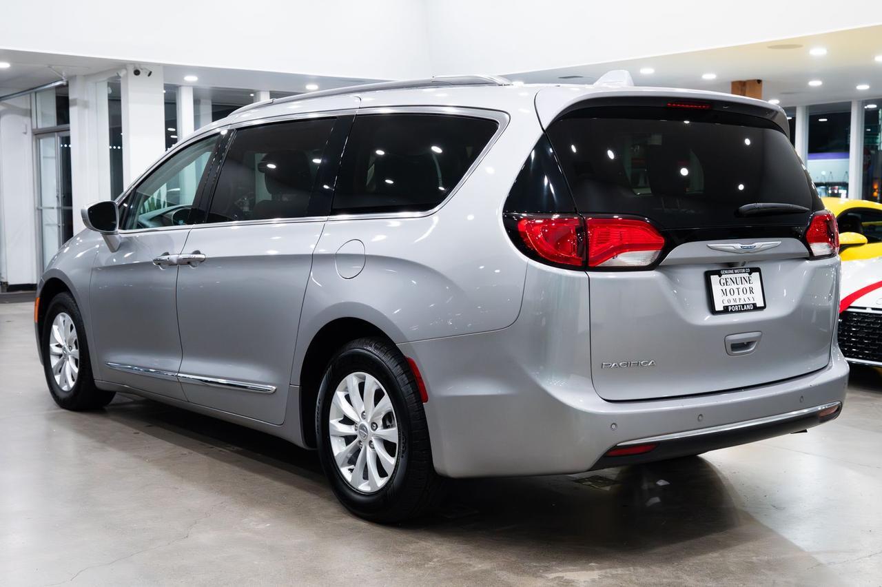 2017 Chrysler Pacifica Touring L Gladstone OR