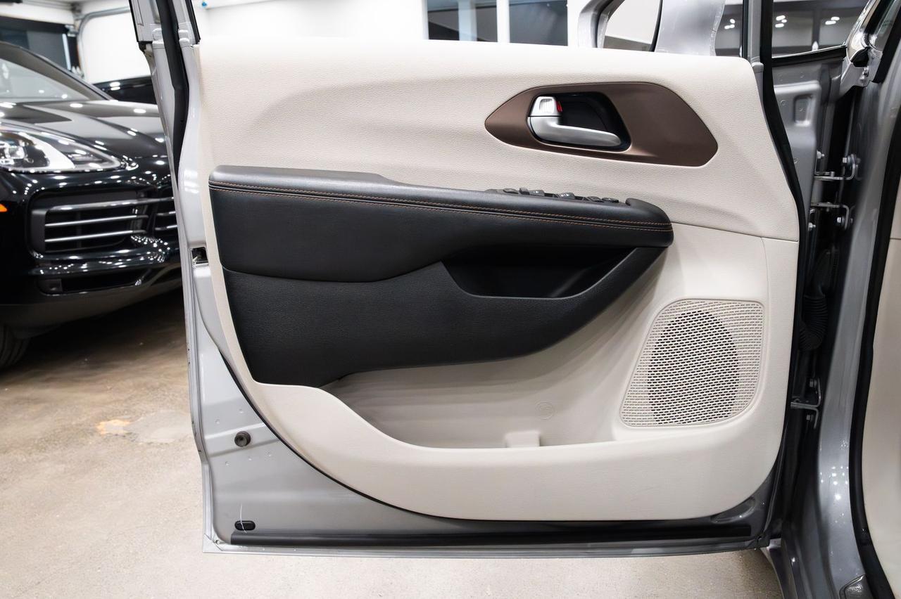 2017 Chrysler Pacifica Touring L Gladstone OR