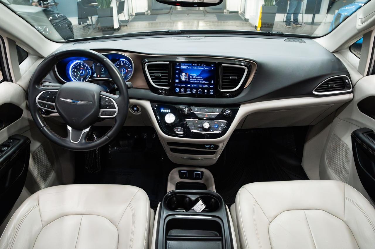 2017 Chrysler Pacifica Touring L Gladstone OR