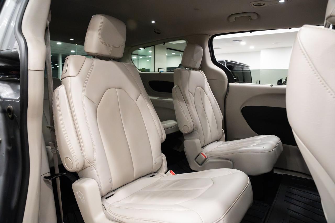 2017 Chrysler Pacifica Touring L Gladstone OR