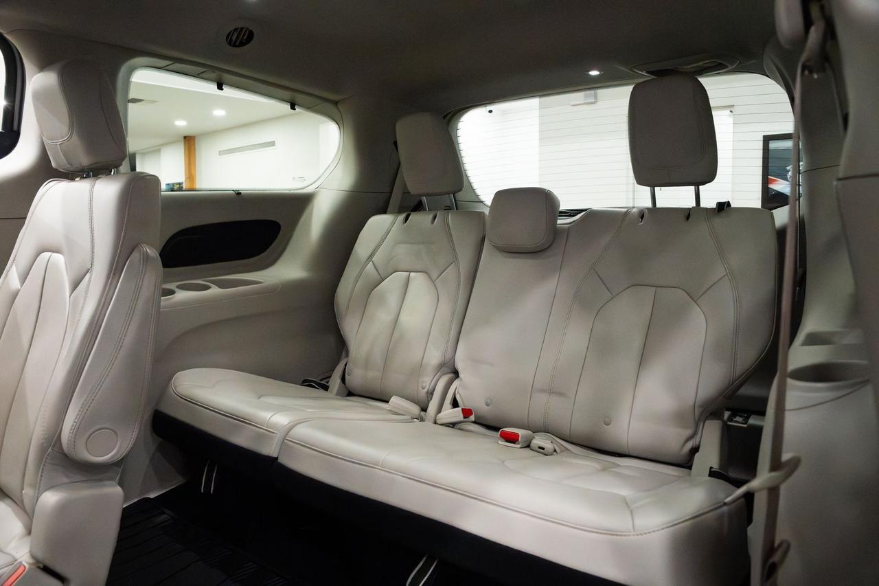 2017 Chrysler Pacifica Touring L Gladstone OR