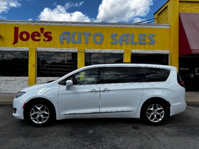 2017 Chrysler Pacifica Touring-L Indianapolis IN 2017 Chrysler Pacifica Touring-L Indianapolis IN