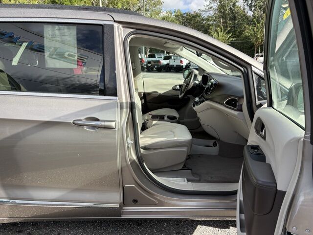 2017 Chrysler Pacifica Touring L Jacksonville FL