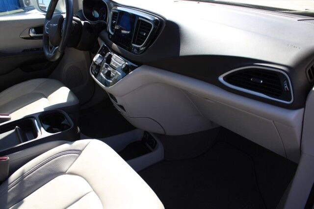 2017 Chrysler Pacifica Touring-L Melbourne FL