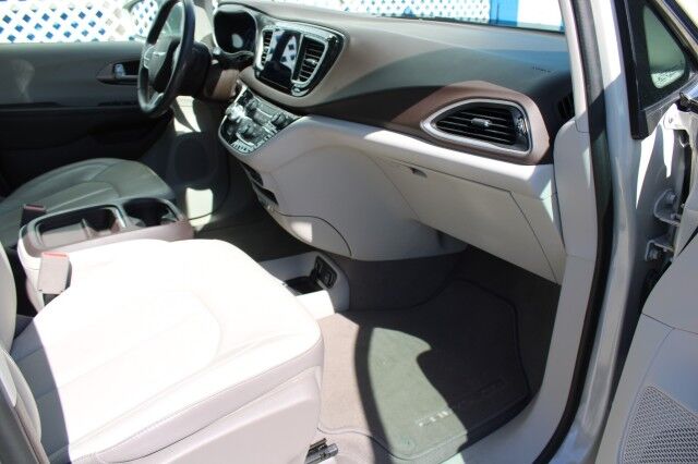 2017 Chrysler Pacifica Touring-L Melbourne FL