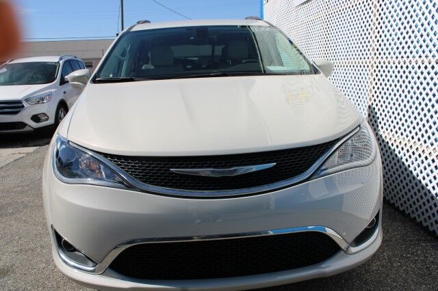 2017 Chrysler Pacifica Touring-L Melbourne FL