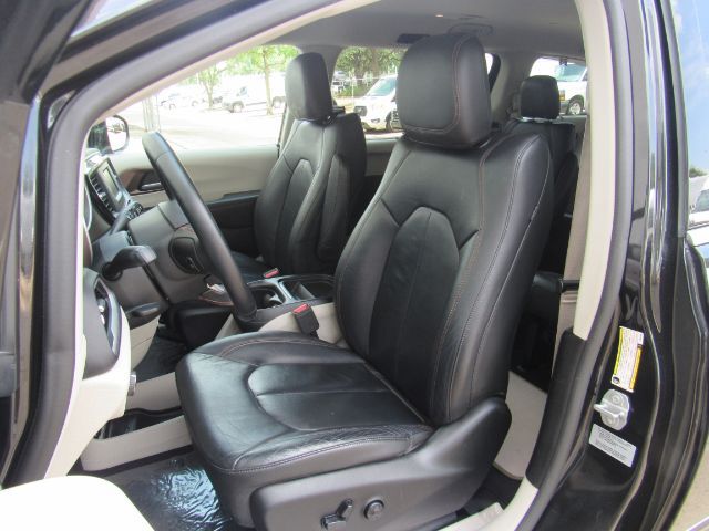 2017 Chrysler Pacifica Touring-L Plano TX